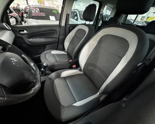 2b34f258-a445-4a76-a794-a5ba9f957202