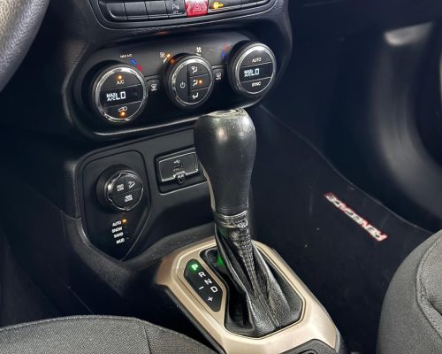 343808-jeep-renegade-20241130133551227313