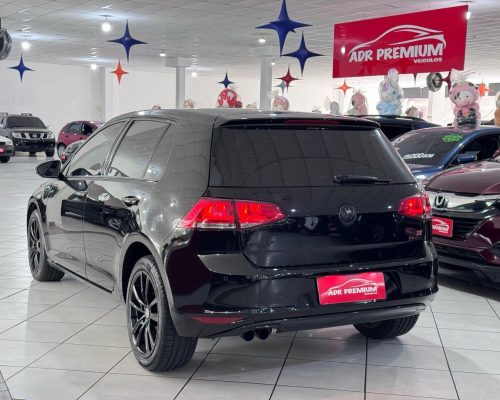 366914-volkswagen-golf-20250426125038456847