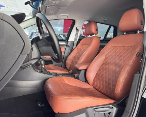 366914-volkswagen-golf-20250426125039593193