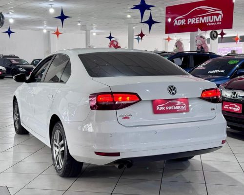 367809-volkswagen-jetta-20250502122954320493