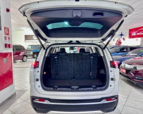 369095-jeep-commander-20250509174415717932