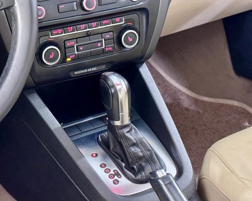 372755-volkswagen-jetta-20250530182320633133
