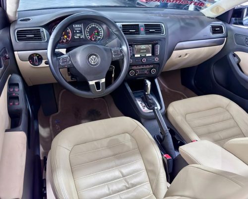 372755-volkswagen-jetta-20250530182320796945