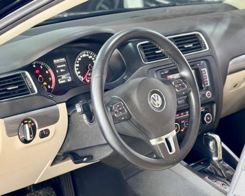 372755-volkswagen-jetta-20250530182321362575