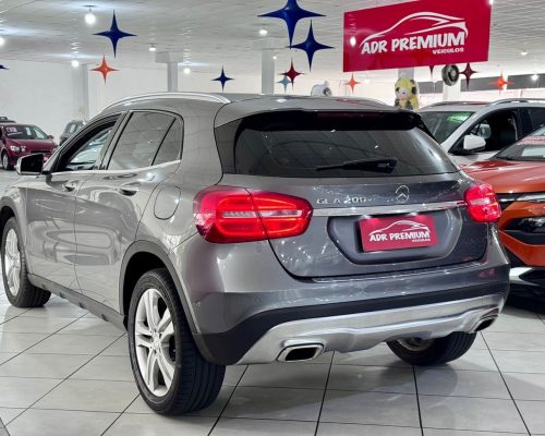 374701-mercedes-benz-gla-200-20250610171132005676