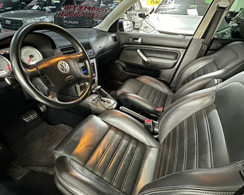 388281-volkswagen-golf-20250829152200560767