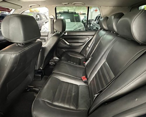 388281-volkswagen-golf-20250829152201652988
