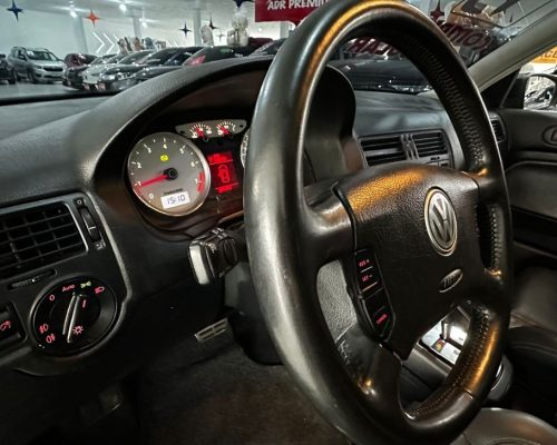 388281-volkswagen-golf-20250829152203684484