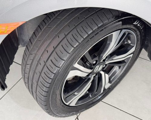 389639-honda-civic-20250906112516474193