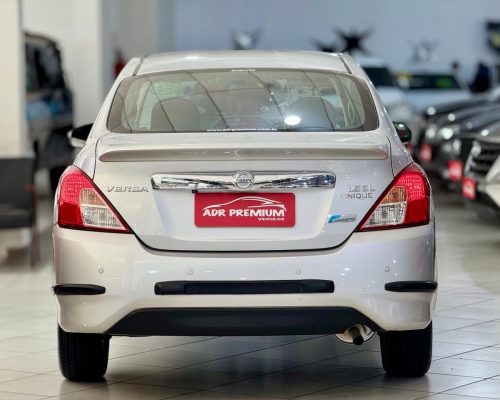 393282-nissan-versa-20250926181228648837