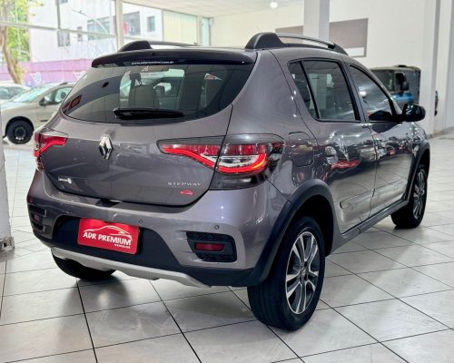 394465-renault-sandero-20251003153459720085