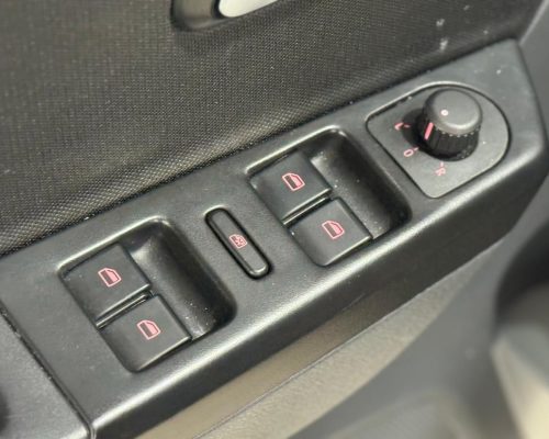 394574-volkswagen-fox-20251003175201631800