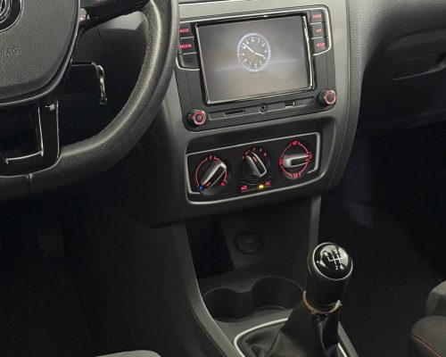 394574-volkswagen-fox-20251003175202469204