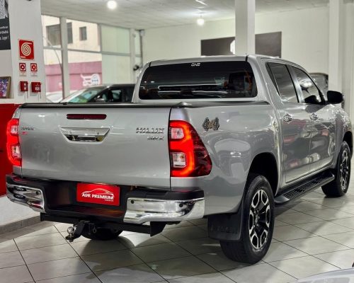 395627-toyota-hilux-20251010123359601432