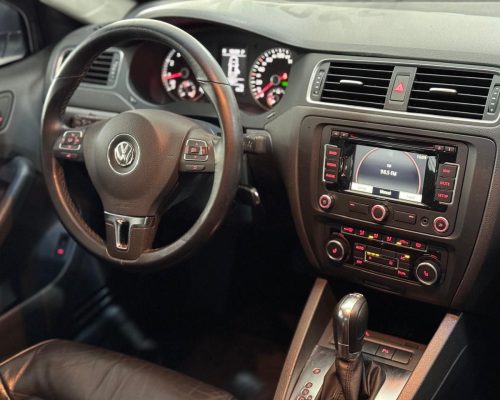 395800-volkswagen-jetta-20251011111437850925