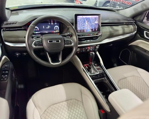 395812-jeep-commander-20251011121951392473