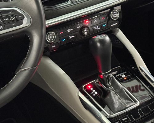 395812-jeep-commander-20251011121951630997