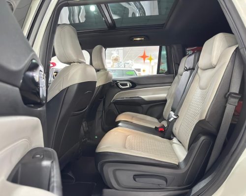 395812-jeep-commander-20251011121951635452