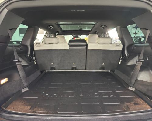 395812-jeep-commander-20251011121951850747