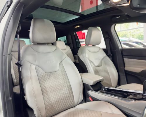 395812-jeep-commander-20251011121952548876