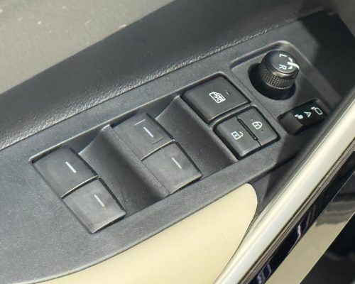 399113-toyota-corolla-cross-20251031121655865158