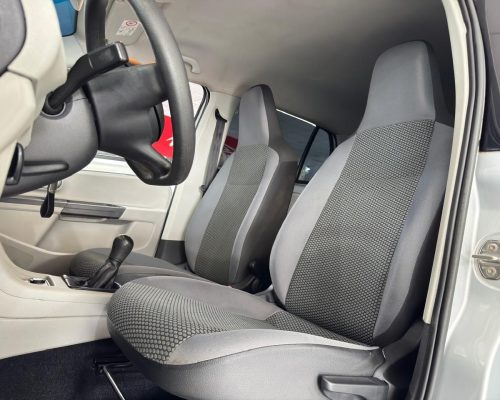 399793-volkswagen-up-20251104184148938802