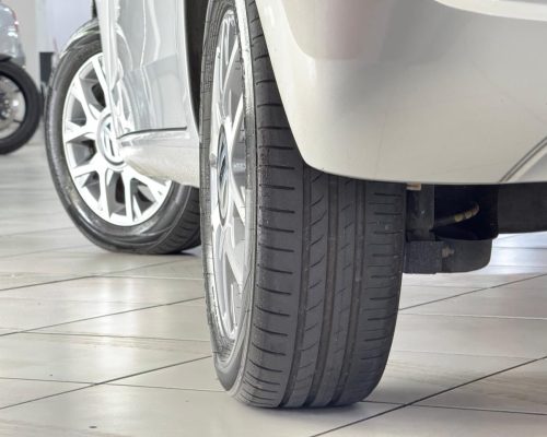 399793-volkswagen-up-20251104184150045276