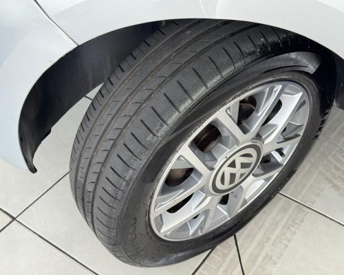 399793-volkswagen-up-20251104184150219649