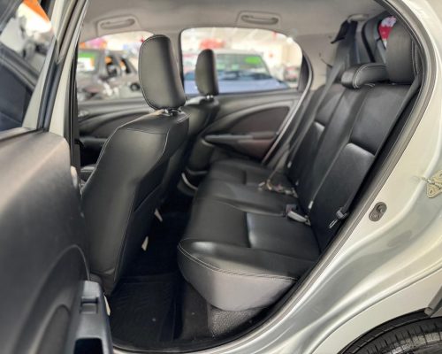 399908-toyota-etios-cross-20251105141807639917