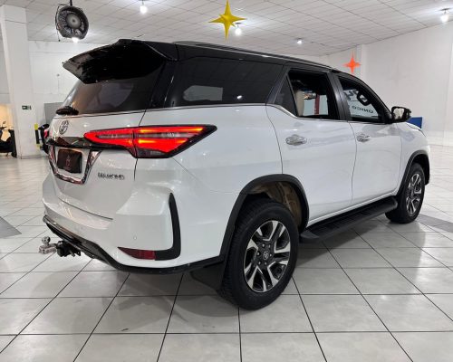 39b90b36-4d7d-444d-9d38-a67d21efe8cd