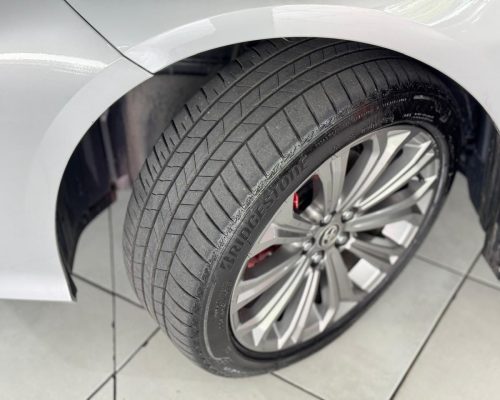 400048-toyota-corolla-20251106113906372168