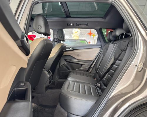 402350-volkswagen-taos-20251119183436180476