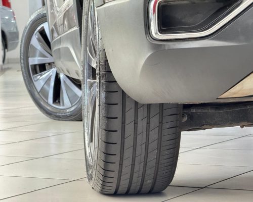 402350-volkswagen-taos-20251119183436780872