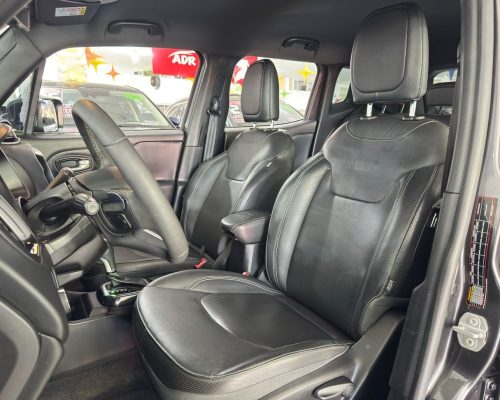 403299-jeep-renegade-20251126162233909583