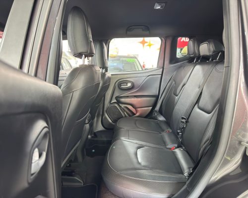 403299-jeep-renegade-20251126162234695754