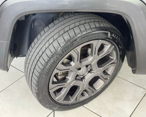 403299-jeep-renegade-20251126162235538179