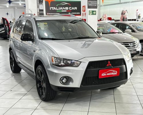 404537-mitsubishi-outlander-20251203185830218986