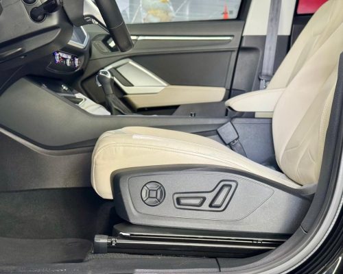 404632-audi-q3-20251204140101443070