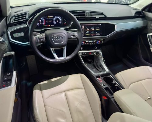 404632-audi-q3-20251204140101704065