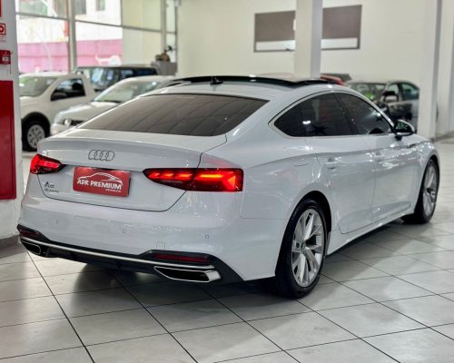 414011-audi-a5-20260212161257229801