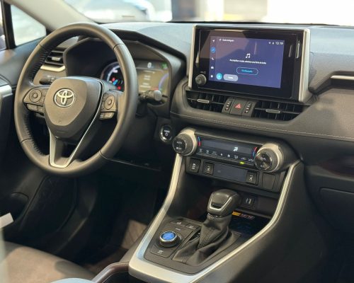 416503-toyota-rav4-20260303214711761593