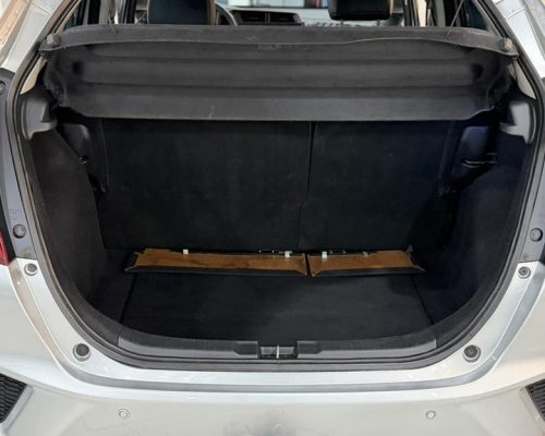 b9e77fb9-0c13-4942-9b85-b158afeae511