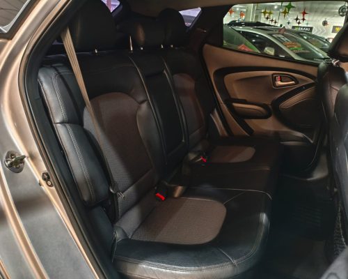 f195b8be-12ba-40c7-96a7-33a253e6700d